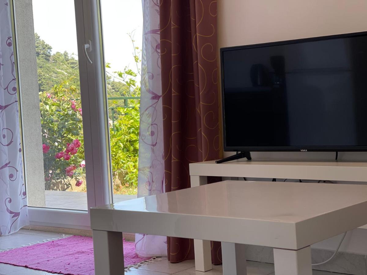 Villa Evita Apartments Prozura Bagian luar foto