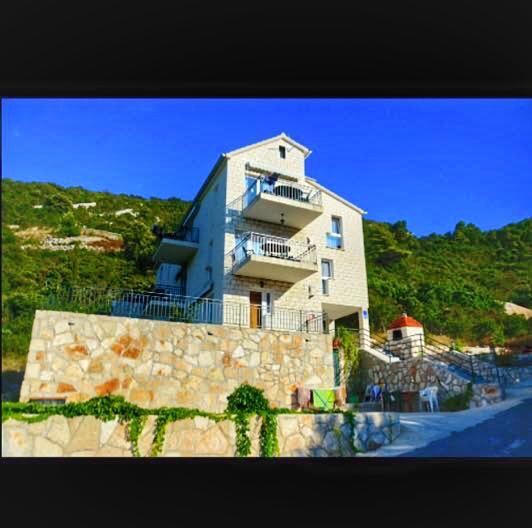 Villa Evita Apartments Prozura Bagian luar foto