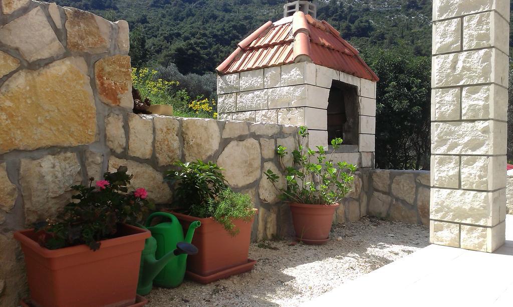 Villa Evita Apartments Prozura Bagian luar foto